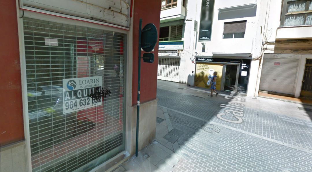 Una de las calles con más locales comerciales en alquiler es la calle Enmedio de Castelló Una de las calles con más locales comerciales en alquiler es la calle Enmedio de Castelló