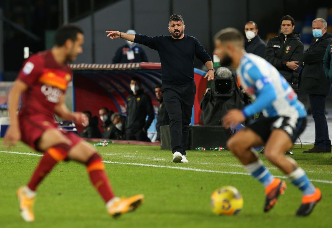 El Nápoles de Gattuso goleó a la Roma como homenaje a Maradona. El Nápoles de Gattuso goleó a la Roma como homenaje a Maradona.