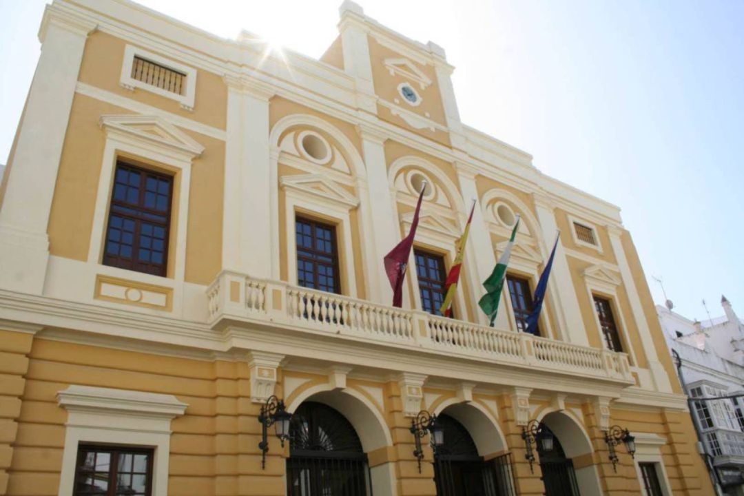 Fachada del Ayuntamiento de Chiclana, municipio que menos tarda en pagar a sus proveedores en la bahía de Cádiz Fachada del Ayuntamiento de Chiclana, municipio que menos tarda en pagar a sus proveedores en la bahía de Cádiz