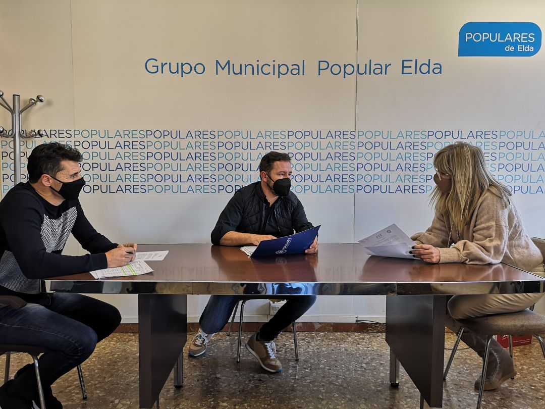 El portavoz y ediles del PP en Elda El portavoz y ediles del PP en Elda