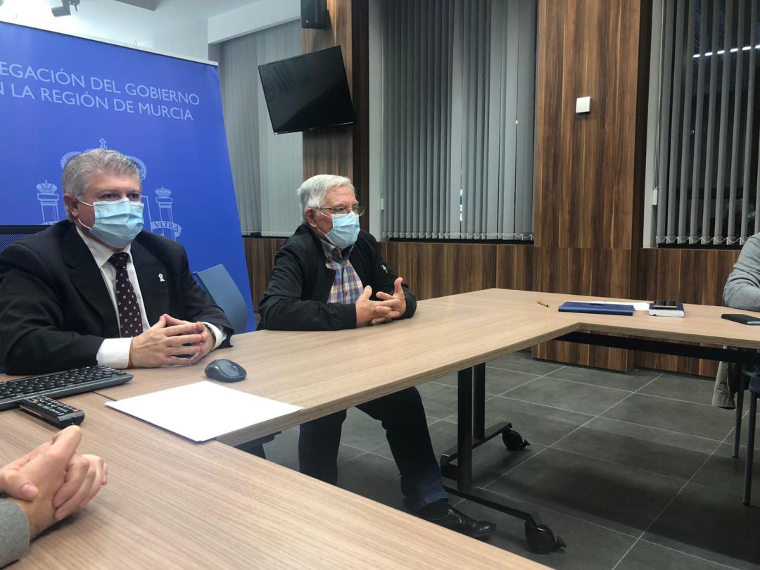 ADIF continuará con las obras del soterramiento y no cambiará el proyecto para desviar las acequias ADIF continuará con las obras del soterramiento y no cambiará el proyecto para desviar las acequias