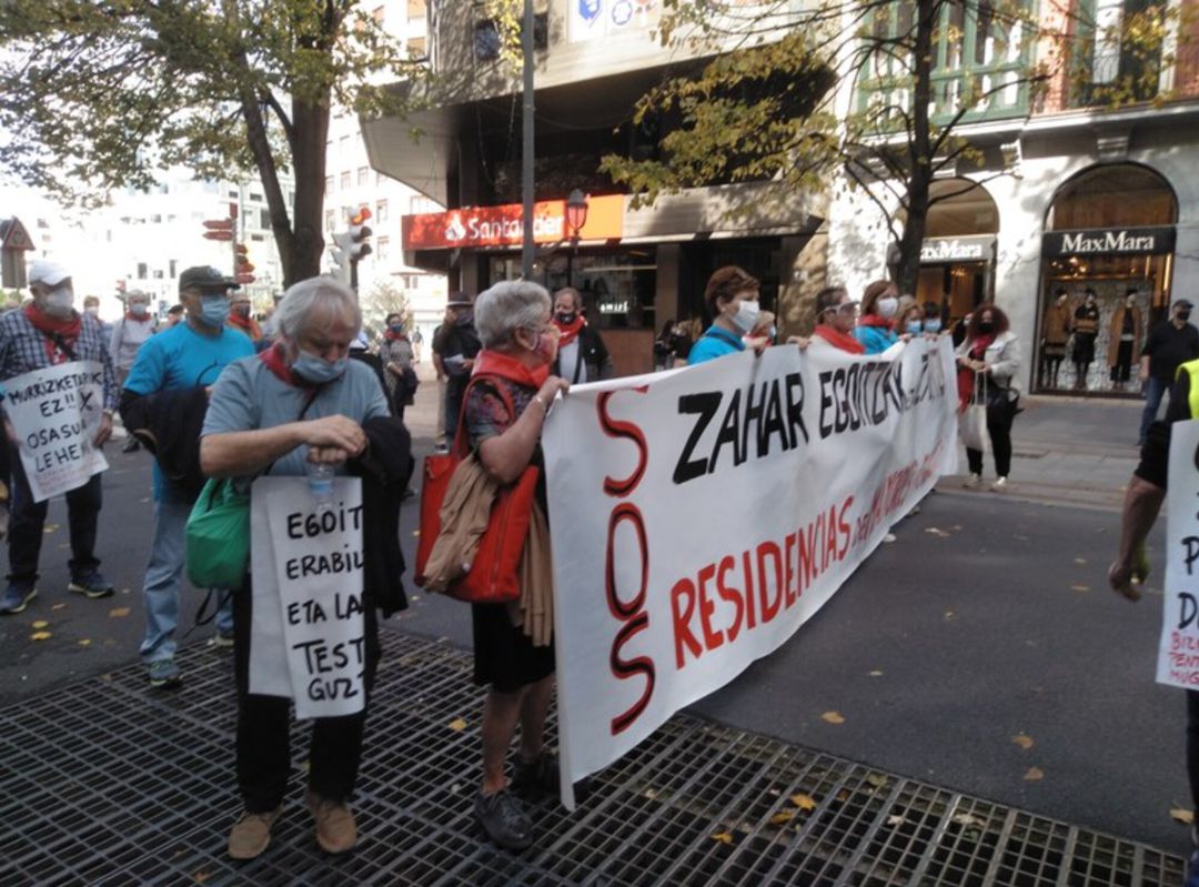 Huelga en demanda de una mejor situación en las residencias Huelga en demanda de una mejor situación en las residencias