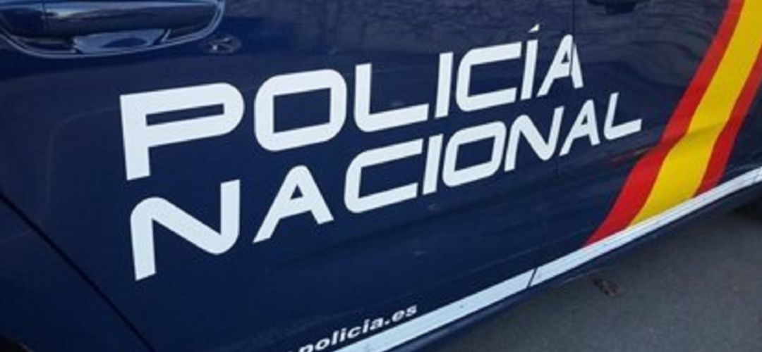 Vehículo de la Policía Nacional Vehículo de la Policía Nacional