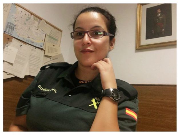 Imagen de la agente denunciante difundida por AUGC Imagen de la agente denunciante difundida por AUGC