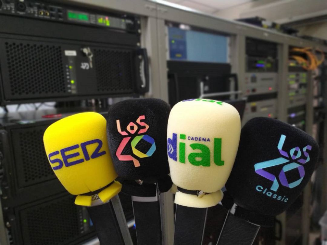 Los micrófonos de las cuatro emisoras del grupo PRISA en la Región en nuestra "sala de máquinas" Los micrófonos de las cuatro emisoras del grupo PRISA en la Región en nuestra "sala de máquinas"