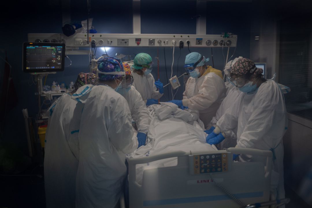 Imagen de una UCI de un hospital. Imagen de una UCI de un hospital.