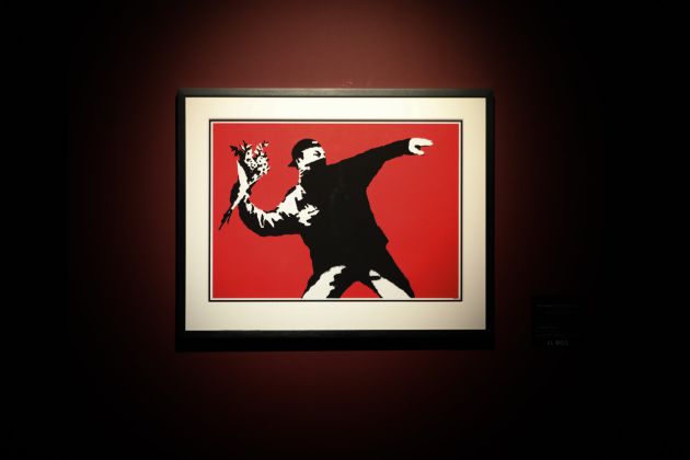 'Love is in the air'. Banksy 'Love is in the air'. Banksy