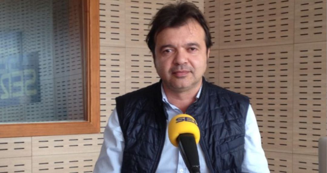 Toni Cruz, en una imagen de archivo en la SER de Las Palmas Toni Cruz, en una imagen de archivo en la SER de Las Palmas