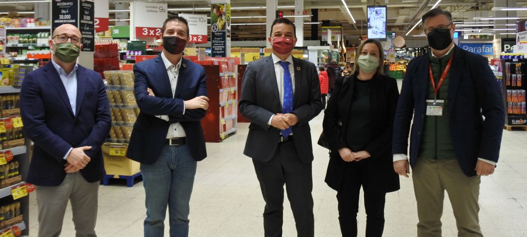 Imagen de la presentación de la campaña de alimentos diferenciados Imagen de la presentación de la campaña de alimentos diferenciados