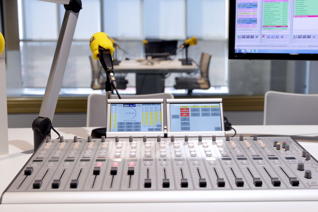 Radio Castellón Cadena SER se mantiene como líder de la radio provincial. Según el Estudio General de Medios (EGM), 29.000 oyentes nos siguen cada día
Radio Castellón Cadena SER se mantiene como líder de la radio provincial. Según el Estudio General de Medios (EGM), 29.000 oyentes nos siguen cada día