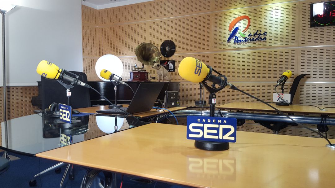 Estudio José Hermida de Radio Pontevedra Estudio José Hermida de Radio Pontevedra