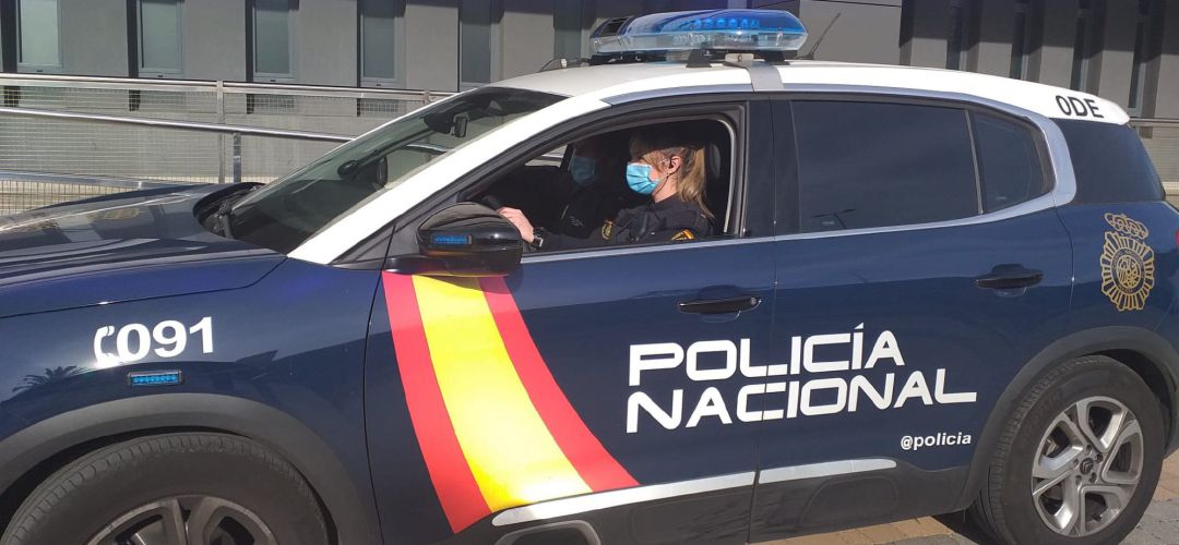 Vehículo de la Policía Nacional Vehículo de la Policía Nacional
