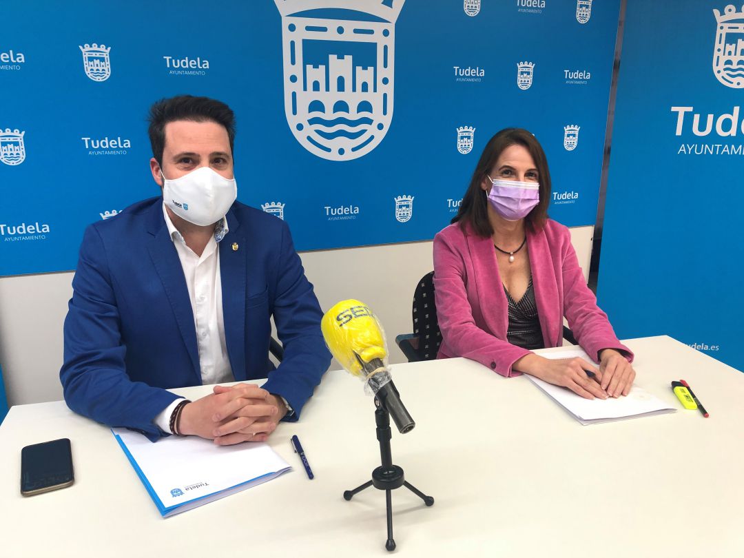 Alejandro Toquero, alcalde de Tudela e Irene Royo, concejala de Hacienda del Ayuntamiento Alejandro Toquero, alcalde de Tudela e Irene Royo, concejala de Hacienda del Ayuntamiento