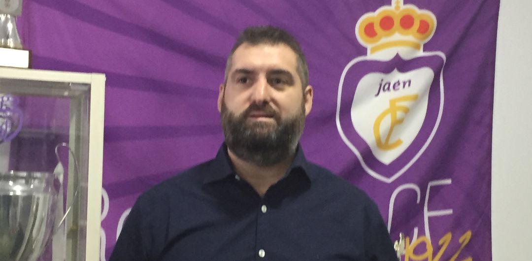 José María Pajares en su presentación como entrenador del Real Jaén. José María Pajares en su presentación como entrenador del Real Jaén.