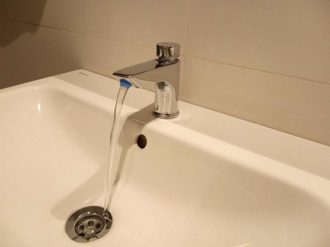 Agua potable en un domicilio Agua potable en un domicilio