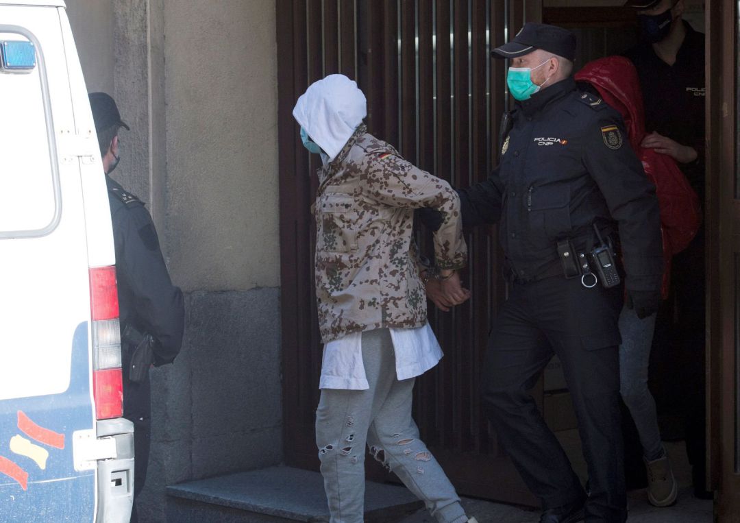 El bailarín y coreógrafo Rafael Amargo es trasladado desde la comisaría del distrito de Centro hasta los juzgados de Plaza de Castilla El bailarín y coreógrafo Rafael Amargo es trasladado desde la comisaría del distrito de Centro hasta los juzgados de Plaza de Castilla