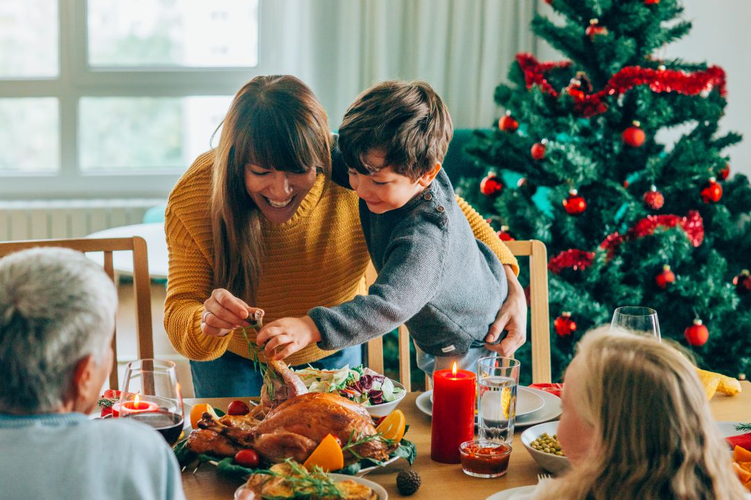 Una cena navideña, en familia. Una cena navideña, en familia.