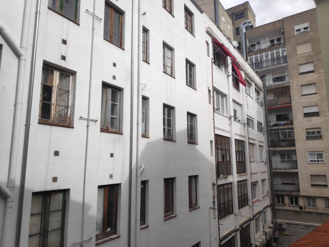 Imagen de edificios del casco urbano de Eibar, que rebaja día a día su tasa de contagios Imagen de edificios del casco urbano de Eibar, que rebaja día a día su tasa de contagios