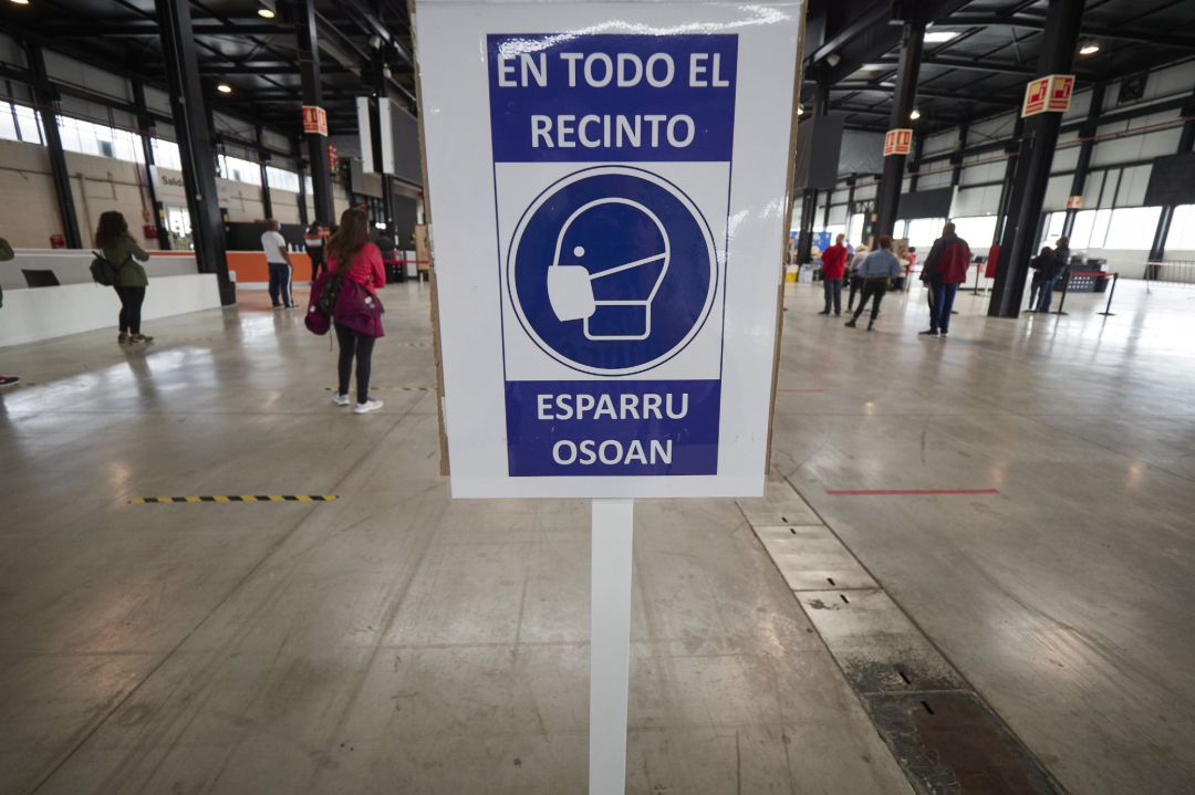 Recinto Ferial de Navarra, en Pamplona, donde el Departamento de Salud del Gobierno de Navarra realiza pruebas PCR de detección del Covid-19. Recinto Ferial de Navarra, en Pamplona, donde el Departamento de Salud del Gobierno de Navarra realiza pruebas PCR de detección del Covid-19.