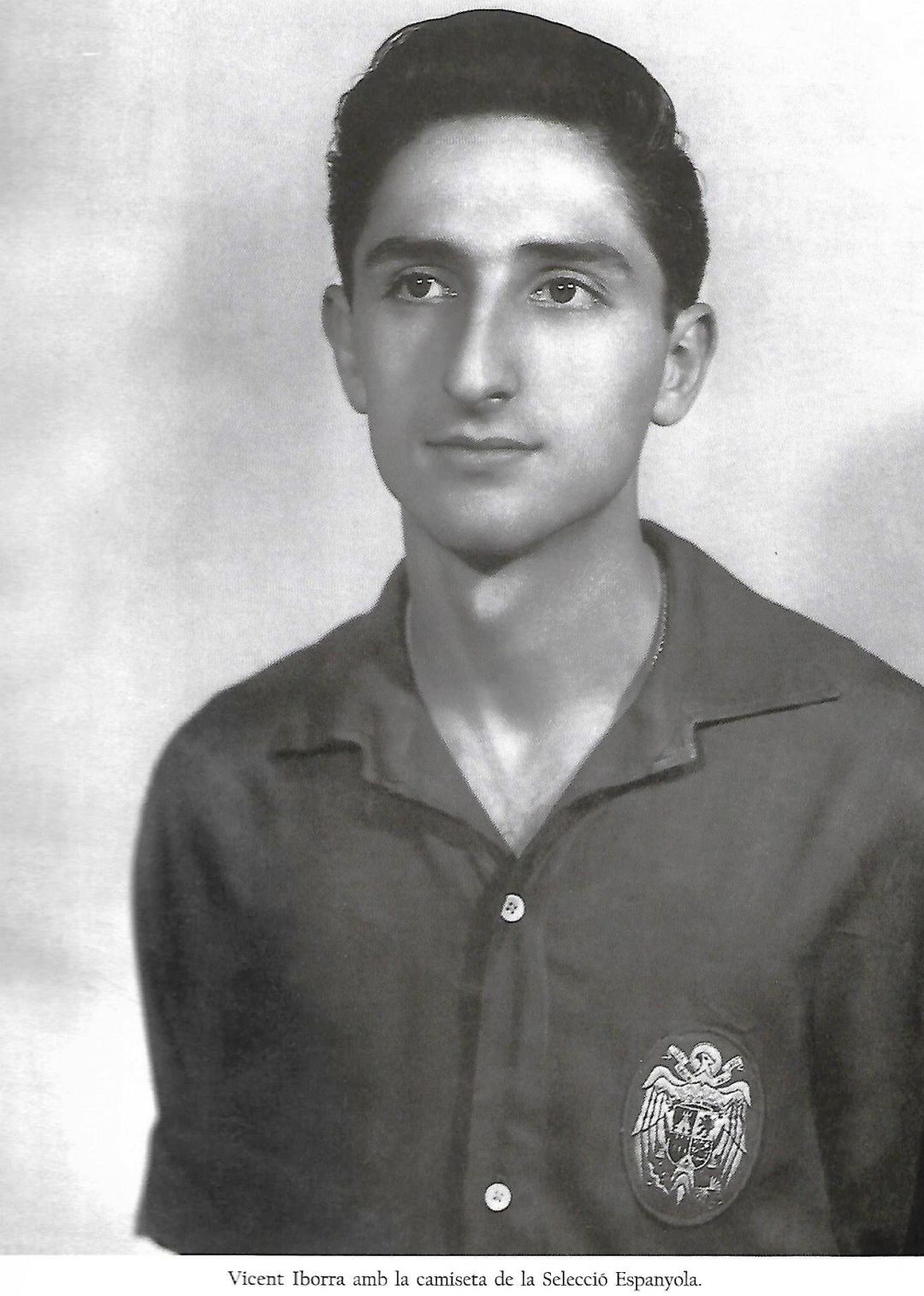 Vicent Iborra con la camiseta de la selección Vicent Iborra con la camiseta de la selección