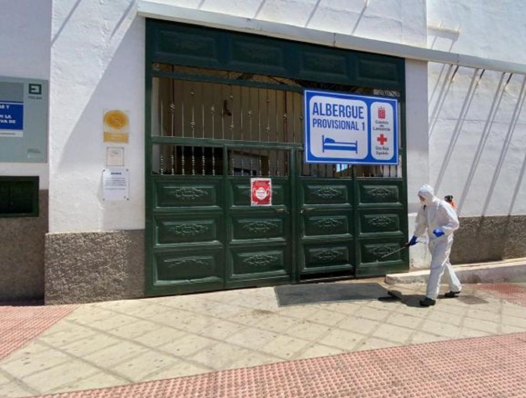 Albergue para personas sin hogar en la Ciudad Deportiva Lanzarote, en Arrecife. Albergue para personas sin hogar en la Ciudad Deportiva Lanzarote, en Arrecife.