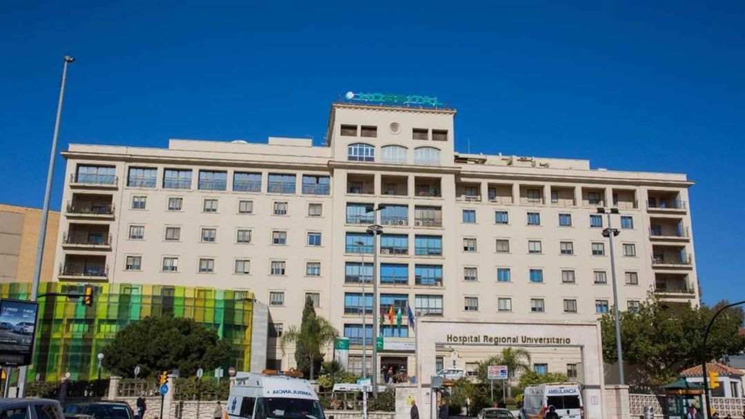 El familiar de un paciente agrede a varios sanitarios del hospital Regional El familiar de un paciente agrede a varios sanitarios del hospital Regional