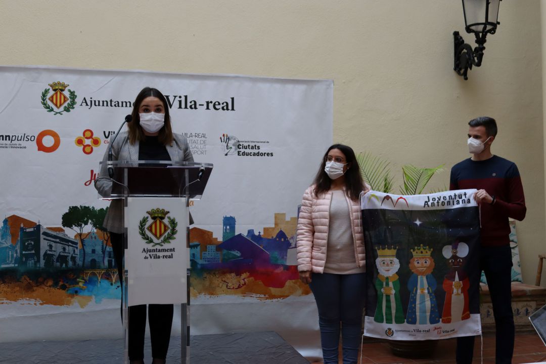 Los Reyes Magos recorrerán las calles de Vila-real y llegarán a los hogares a través de videollamada. Los Reyes Magos recorrerán las calles de Vila-real y llegarán a los hogares a través de videollamada.