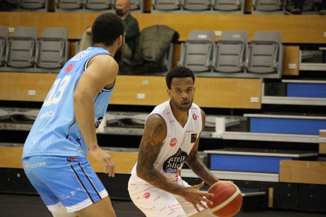 El COB al final quiso, peleó y lo intentó, pero al final la victoria era para el Breogán, 79-71 El COB al final quiso, peleó y lo intentó, pero al final la victoria era para el Breogán, 79-71
