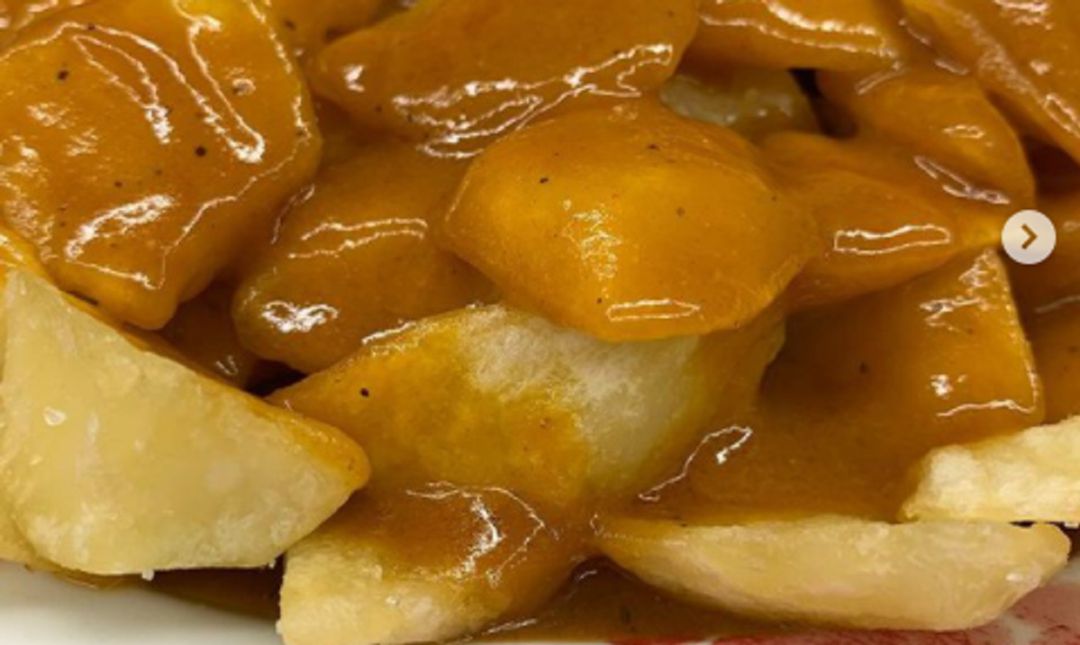 Una receta de patatas bravas de Alberto Chicote. Una receta de patatas bravas de Alberto Chicote.