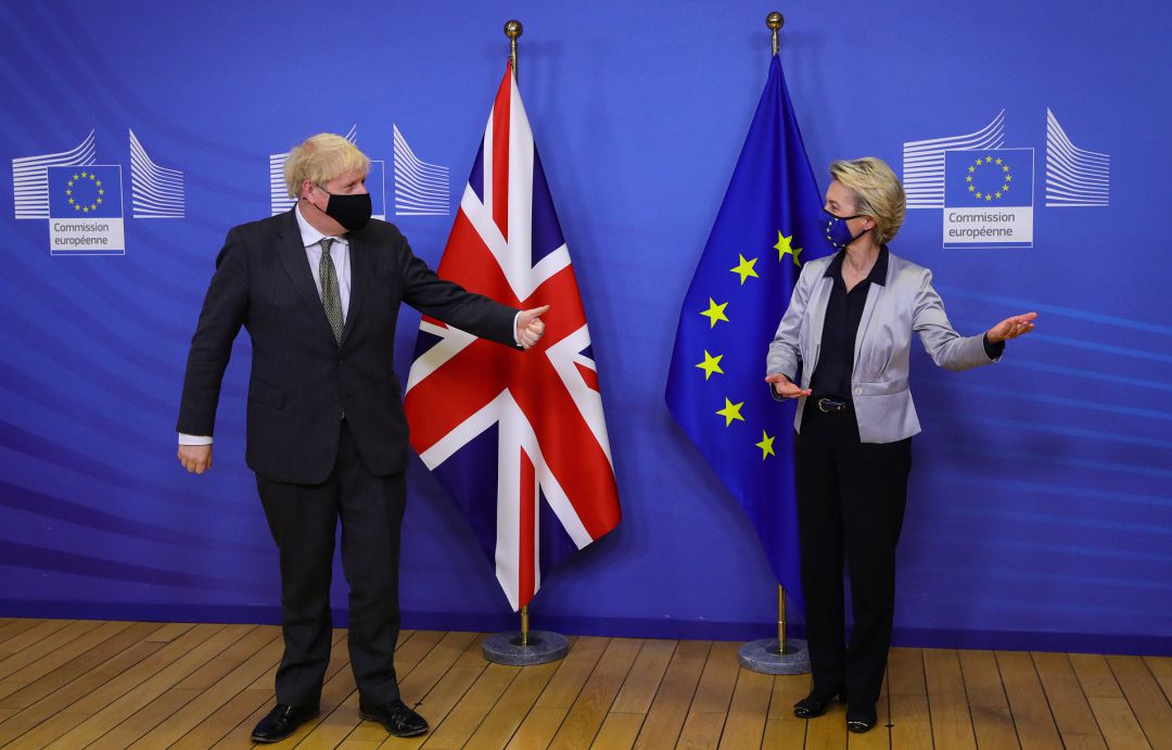 El primer ministro británico, Boris Johnson, y la presidenta de la Comisión Europea, Ursula von der Leyen, se reúnen en Bruselas para buscar un acuerdo para la salida del Reino Unido de la UE. El primer ministro británico, Boris Johnson, y la presidenta de la Comisión Europea, Ursula von der Leyen, se reúnen en Bruselas para buscar un acuerdo para la salida del Reino Unido de la UE.
