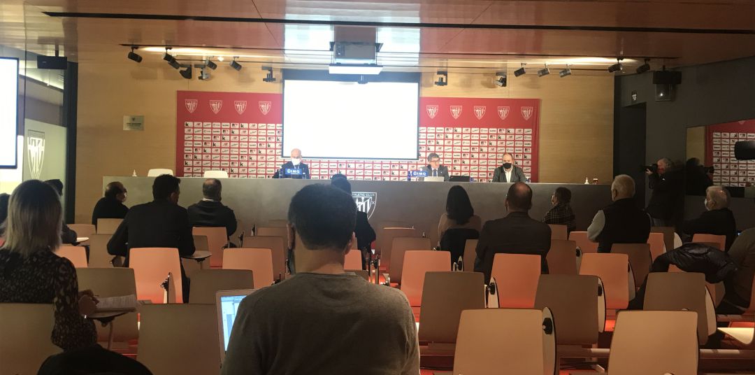 Presentación ante los medios de comunicación de las cuentas del club
Presentación ante los medios de comunicación de las cuentas del club
