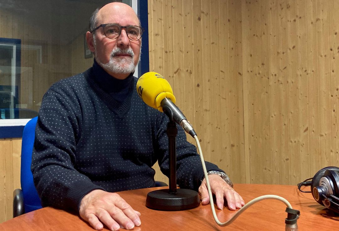 Enrique Galán, párroco de la Iglesia de la Asunción de Valdepeñas, en la sección de 'La BSO de tu vida' Enrique Galán, párroco de la Iglesia de la Asunción de Valdepeñas, en la sección de 'La BSO de tu vida'