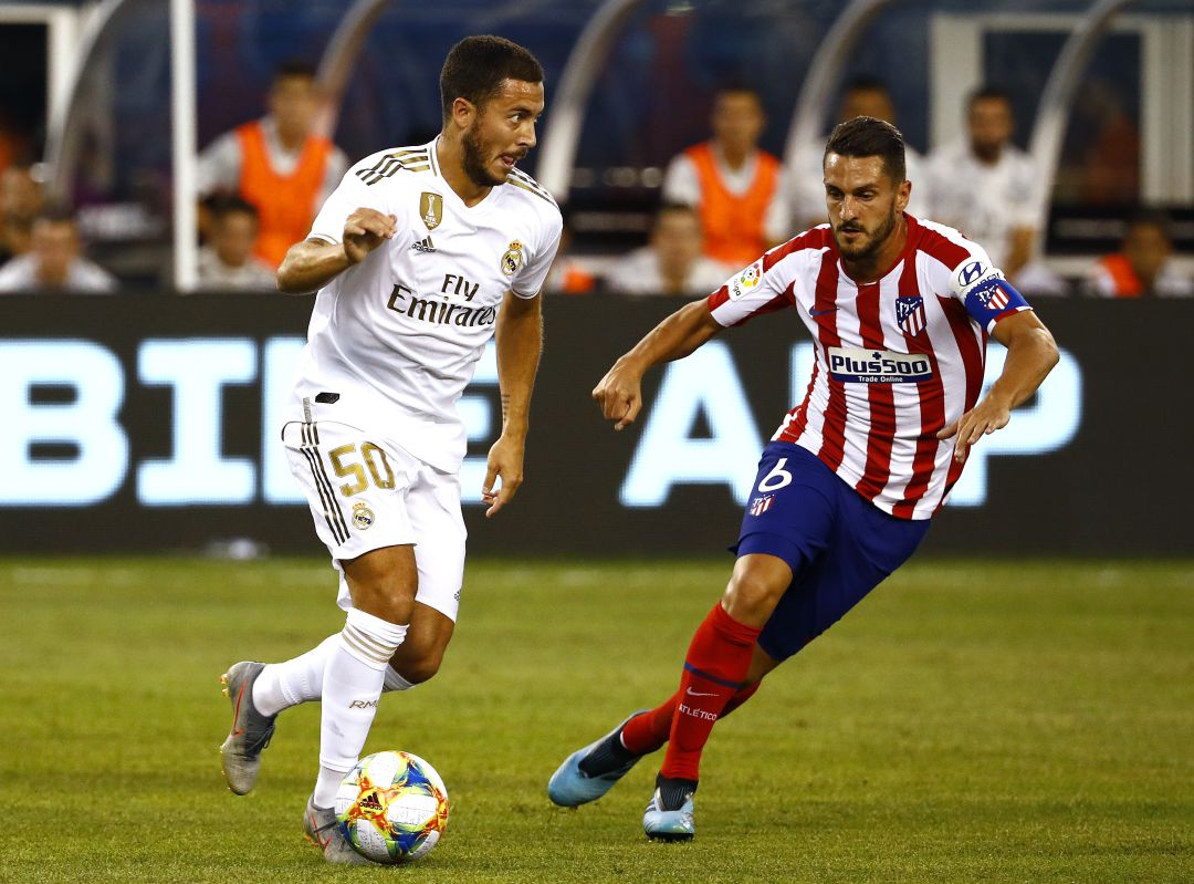 Koke presiona a Hazard en un Atlético - Real Madrid de pretemporada Koke presiona a Hazard en un Atlético - Real Madrid de pretemporada