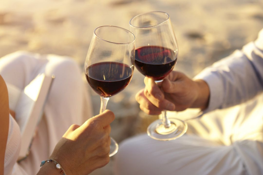 Ribera invita a recibir 2021 con un brindis divertido y original Ribera invita a recibir 2021 con un brindis divertido y original