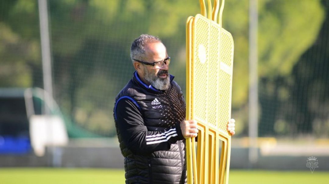 Cervera durante un entrenamiento del Cádiz. Cervera durante un entrenamiento del Cádiz.