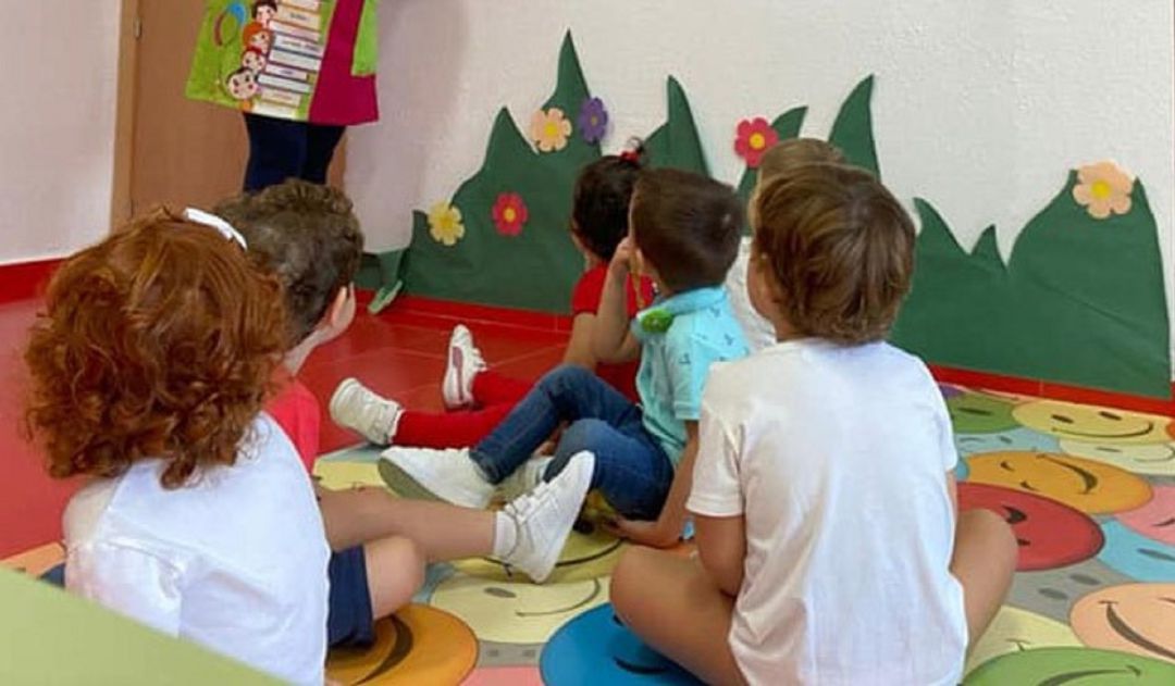 El Ayuntamiento de Marmolejo ha puesto en funcionamiento la guardería temporera durante la época de recolección de aceituna. El Ayuntamiento de Marmolejo ha puesto en funcionamiento la guardería temporera durante la época de recolección de aceituna.