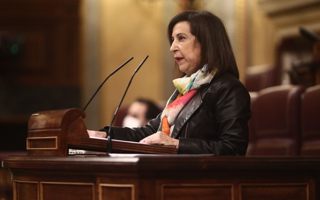 La ministra de Defensa, Margarita Robles, interviene durante una sesión plenaria en la Cámara Baja. La ministra de Defensa, Margarita Robles, interviene durante una sesión plenaria en la Cámara Baja.