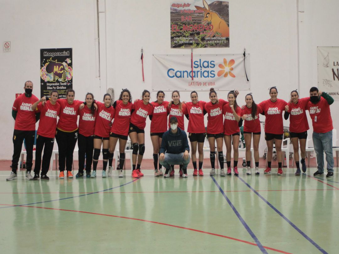 Mensaje de ánimo de jugadoras y cuerpo técnico para el preparador físico del equipo, Benamer Camacho. Mensaje de ánimo de jugadoras y cuerpo técnico para el preparador físico del equipo, Benamer Camacho.