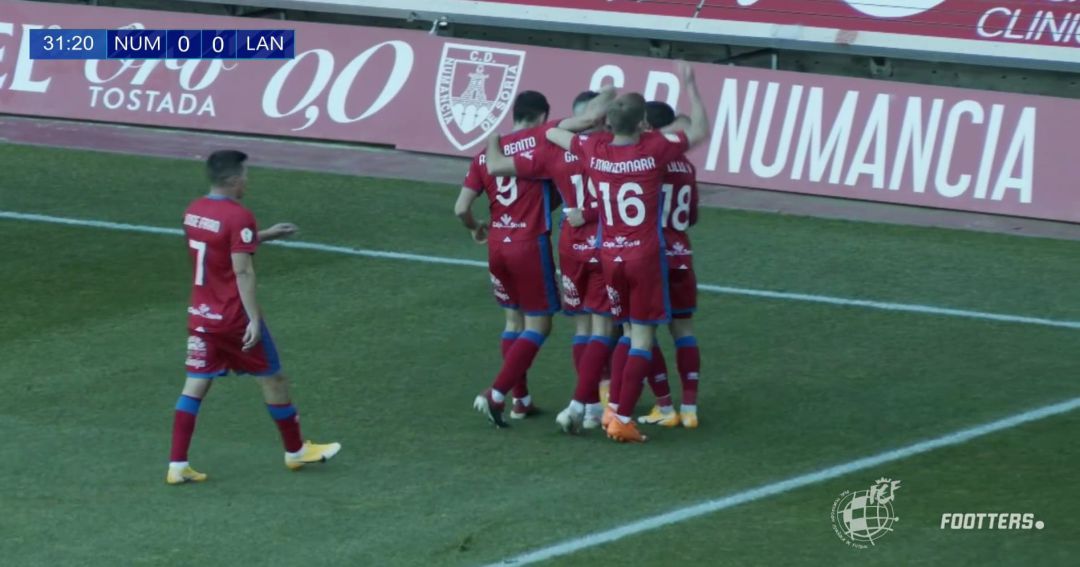 Los jugadores del Numancia celebran el gol de Gabarre. Los jugadores del Numancia celebran el gol de Gabarre.