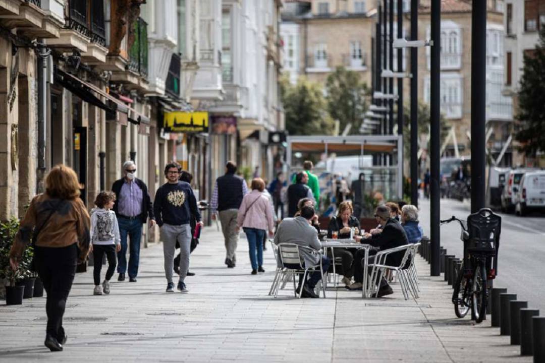 El porcentaje de extranjeros sobre el censo total en Euskadi es menor que la media española, que se sitúa en el 11,4 % El porcentaje de extranjeros sobre el censo total en Euskadi es menor que la media española, que se sitúa en el 11,4 %