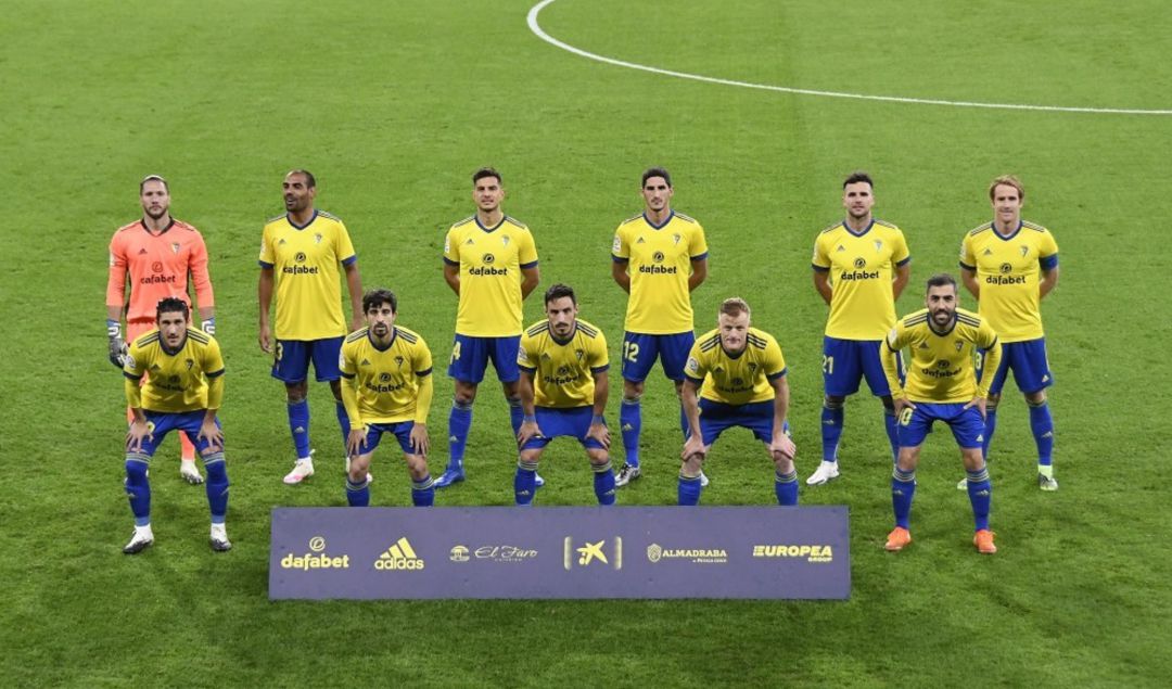 Once inicial del Cádiz ante el Barcelona Once inicial del Cádiz ante el Barcelona