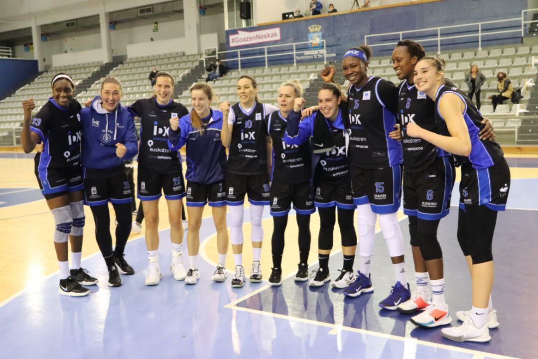 Las jugadoras del IDK Euskotren, felices tras lograr su clasificación para la Copa Las jugadoras del IDK Euskotren, felices tras lograr su clasificación para la Copa