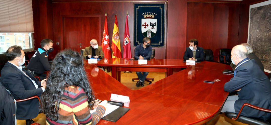 Firma del convenio con AICA Firma del convenio con AICA