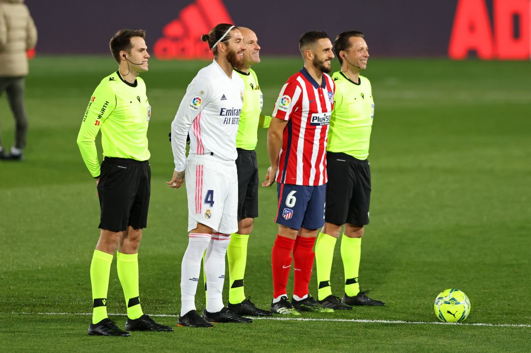 Mateu Lahoz, antes del derbi madrileño. Mateu Lahoz, antes del derbi madrileño.