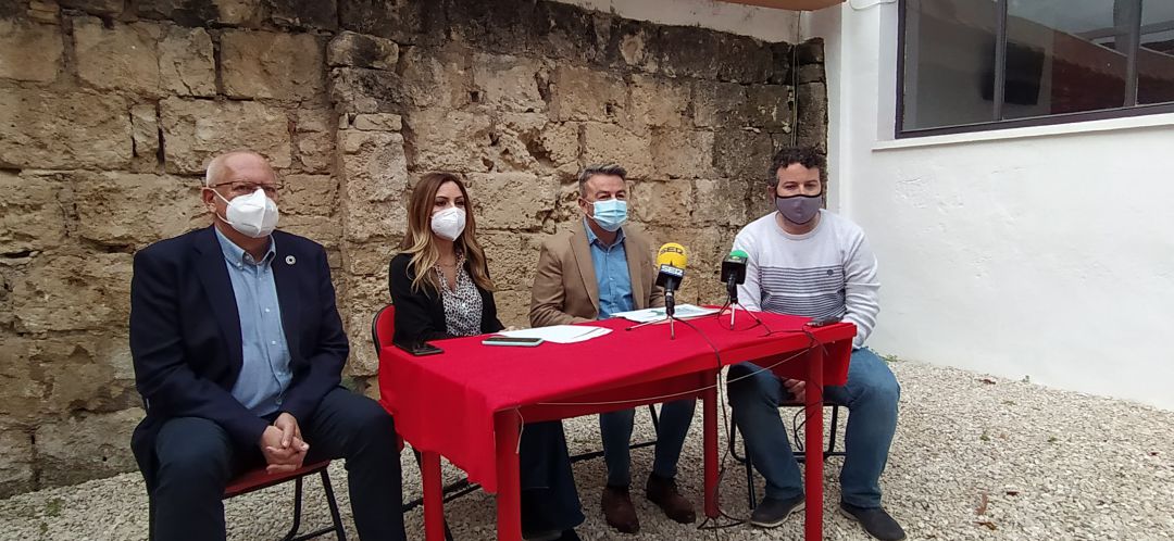 Comparecencia del PSPV-PSOE, en la sede de Dénia. Comparecencia del PSPV-PSOE, en la sede de Dénia.