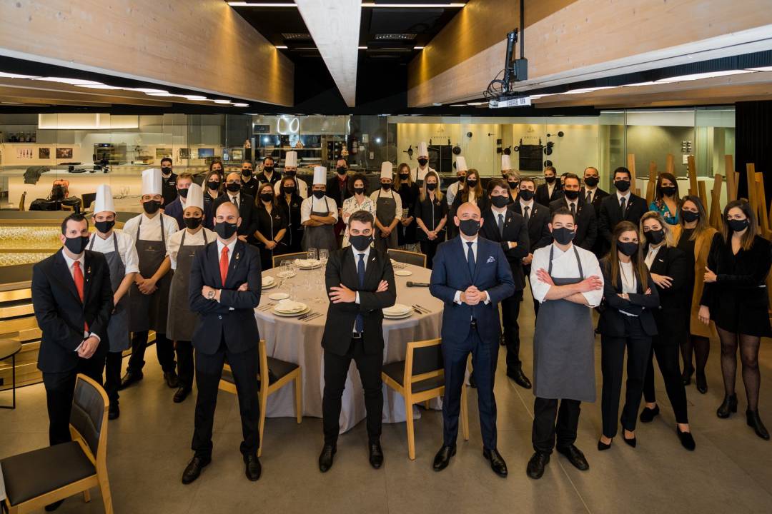 El equipo del restaurante Ambivium, de la bodega peñafielense Pago de Carraovejas. El equipo del restaurante Ambivium, de la bodega peñafielense Pago de Carraovejas.