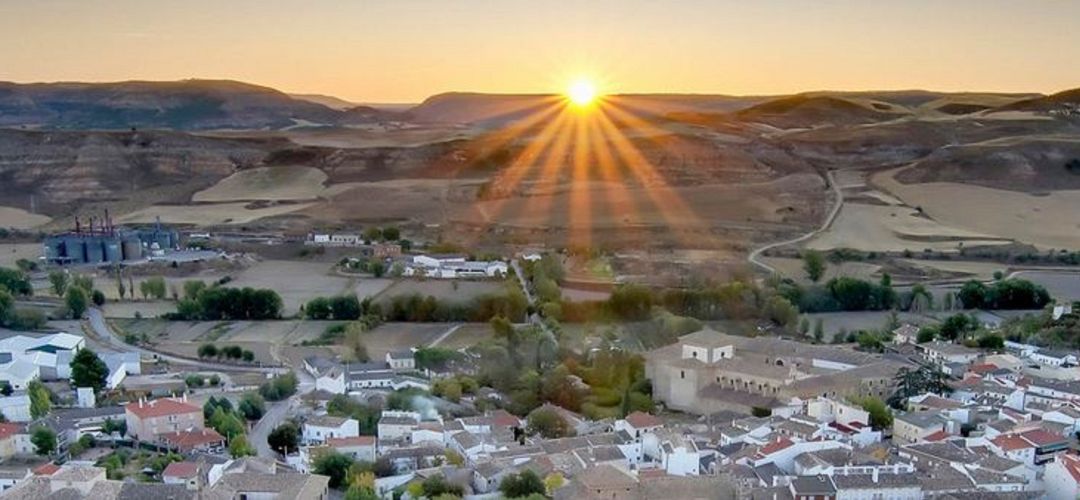 Vista panorámica de la ciudad de Huete (Cuenca). Vista panorámica de la ciudad de Huete (Cuenca).
