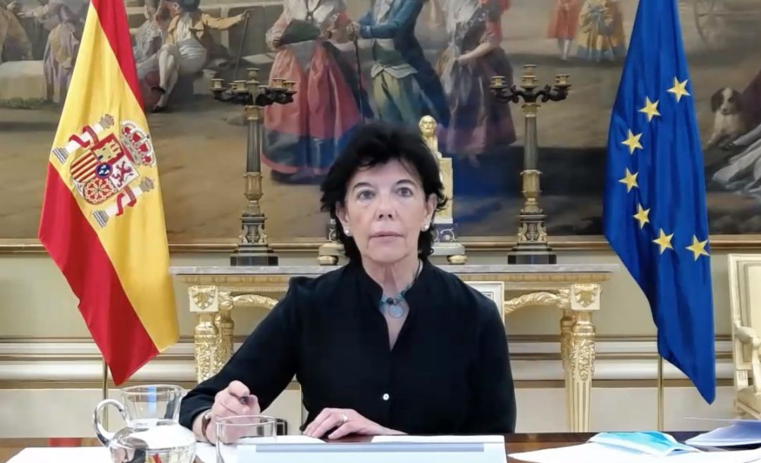 La ministra de Educación y FP, Isabel Celaá, en la rueda de prensa telemática tras la Conferencia Sectorial de Educacion de este lunes 14 de diciembre. La ministra de Educación y FP, Isabel Celaá, en la rueda de prensa telemática tras la Conferencia Sectorial de Educacion de este lunes 14 de diciembre.