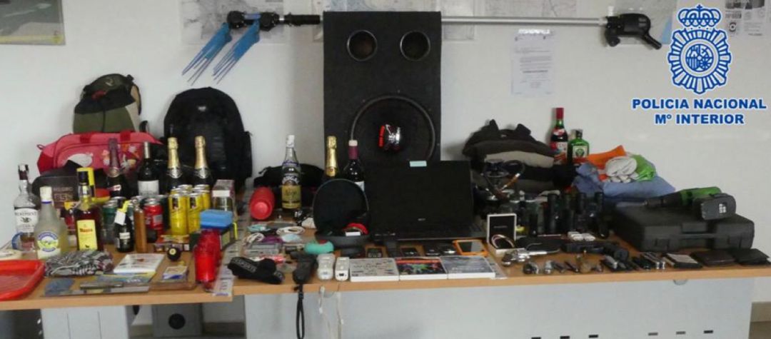 Imagen del material encontrado en la vivienda del detenido Imagen del material encontrado en la vivienda del detenido