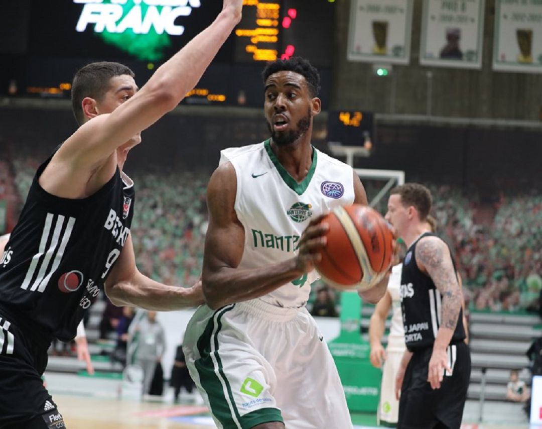 El pívot Alade Aminu firma por Bilbao Basket para los dos próximos meses El pívot Alade Aminu firma por Bilbao Basket para los dos próximos meses